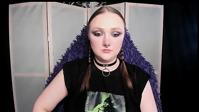 Snapshot of YourDyingBride chatting on March 22, 3:37 pm YourDyingBride online show from March 22, 3:37 pm