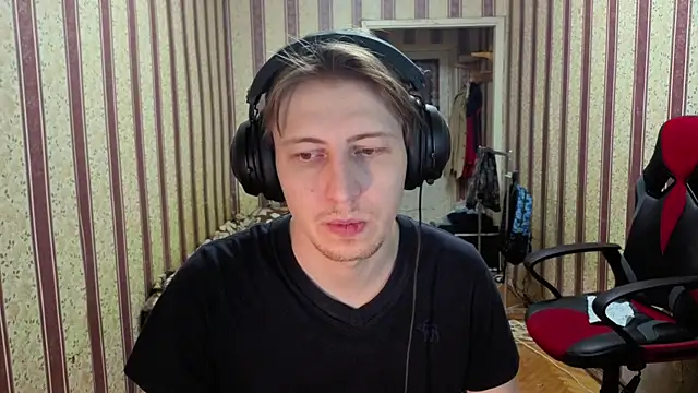 darienlarge online show from December 20, 5:14 am