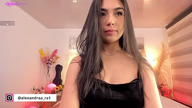 Snapshot of Alexandra_ra chatting on February 6, 11:58 pm Alexandra ra online show from February 6, 11:58 pm