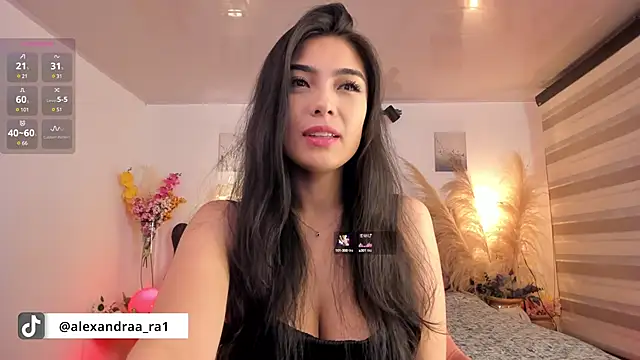 Snapshot of Alexandra_ra chatting on March 12, 12:42 am Alexandra ra online show from March 12, 12:42 am