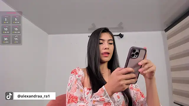 Snapshot of Alexandra_ra chatting on March 14, 11:43 pm Alexandra ra online show from March 14, 11:43 pm