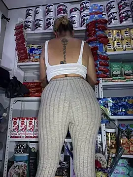 sammyqueenx21 online show from February 3, 11:42 am