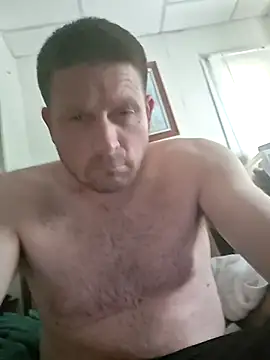 curiouscock38 online show from May 24, 12:43 pm