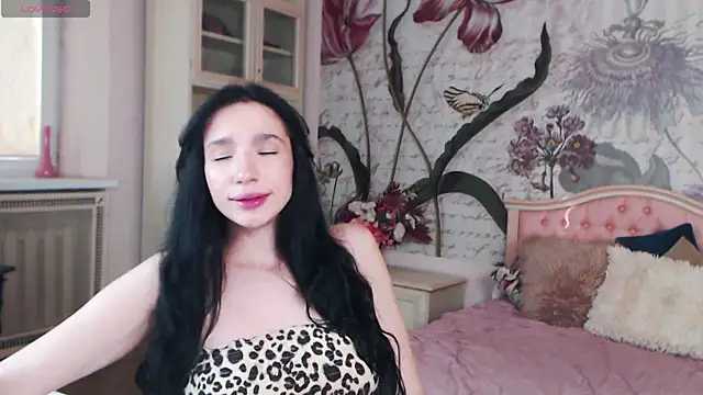 AliciaBow online show from October 23, 1:43 pm