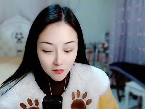 Snapshot of Angel-C chatting on December 17, 1:39 am Angel-C online show from December 17, 1:39 am