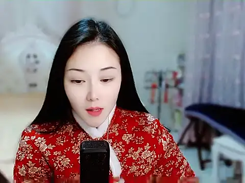 Snapshot of Angel-C chatting on December 18, 1:15 am Angel-C online show from December 18, 1:15 am