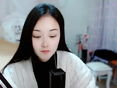 Snapshot of Angel-C chatting on January 14, 1:47 am Angel-C online show from January 14, 1:47 am