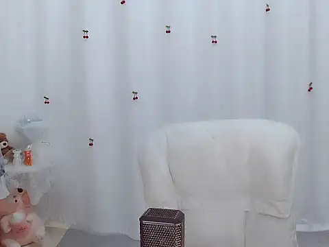 Snapshot of Angel-C chatting on September 12, 1:28 am Angel-C online show from September 12, 1:28 am