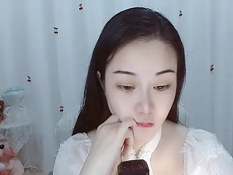 Snapshot of Angel-C chatting on October 13, 1:27 am Angel-C online show from October 13, 1:27 am