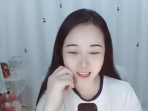 Snapshot of Angel-C chatting on October 22, 1:28 am Angel-C online show from October 22, 1:28 am