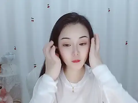 Snapshot of Angel-C chatting on October 31, 1:39 am Angel-C online show from October 31, 1:39 am