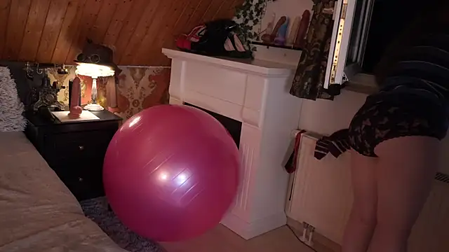 TessaWinter online show from January 10, 5:37 pm