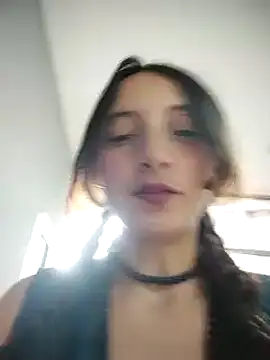  Laary online show from December 12, 9:37 pm