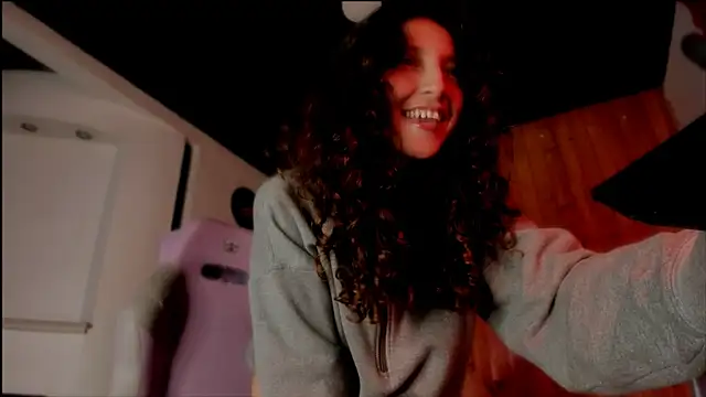  Laary online show from February 12, 11:41 pm