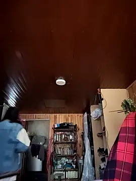  Laary online show from September 12, 8:53 pm