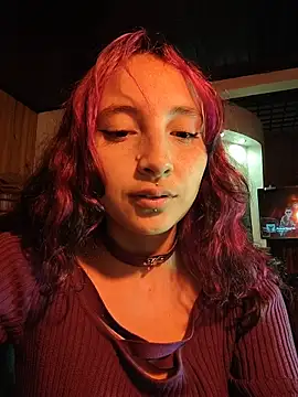  Laary online show from March 8, 2:04 am