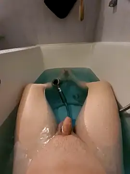 toeloverlive online show from April 5, 7:11 pm