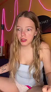 -veranito- online show from January 18, 3:10 am