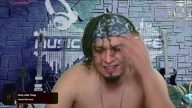 chino roz online show from February 1, 3:18 pm