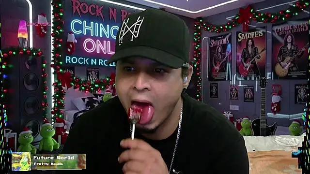 Snapshot of chino_roz chatting on December 22, 8:28 pm chino roz online show from December 22, 8:28 pm