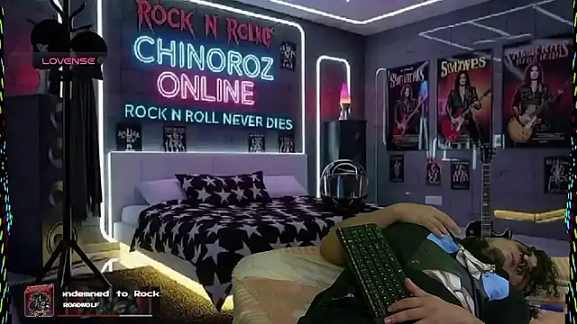 Snapshot of chino_roz chatting on January 11, 7:35 am chino roz online show from January 11, 7:35 am