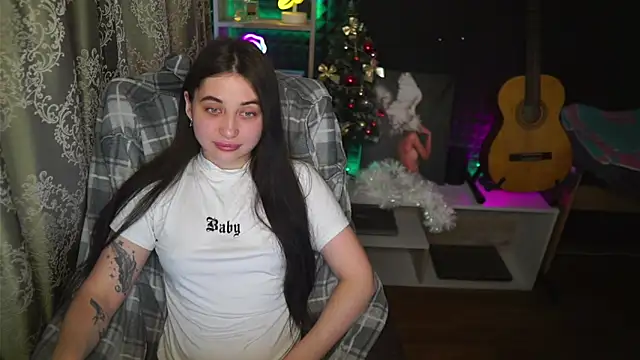 Snapshot of delicatedBailey chatting on February 13, 5:37 am delicatedBailey online show from February 13, 5:37 am