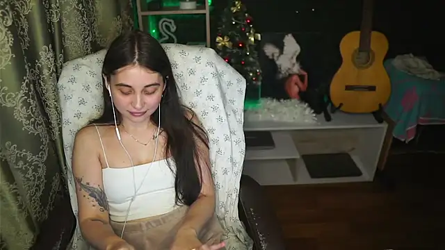 Snapshot of delicatedBailey chatting on October 9, 2:37 pm delicatedBailey online show from October 9, 2:37 pm