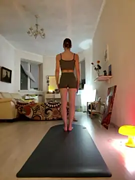 Snapshot of LeyaJohnson chatting on January 16, 3:49 pm LeyaJohnson online show from January 16, 3:49 pm