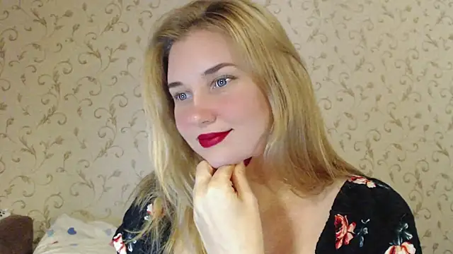 mmmPinUpGirl online show from September 9, 5:56 pm