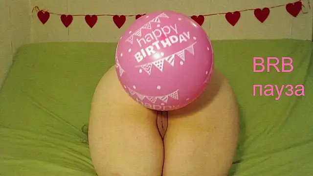 mmmPinUpGirl online show from May 8, 11:26 am