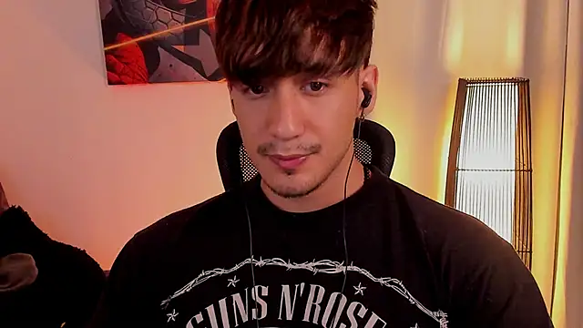 AlexRivera6 online show from May 18, 3:29 pm