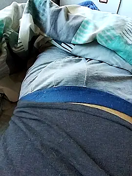 Snapshot of rodovlaz chatting on September 27, 7:41 pm rodovlaz online show from September 27, 7:41 pm