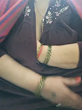 Snapshot of Kavya_XX chatting on January 27, 4:22 pm Kavya XX online show from January 27, 4:22 pm