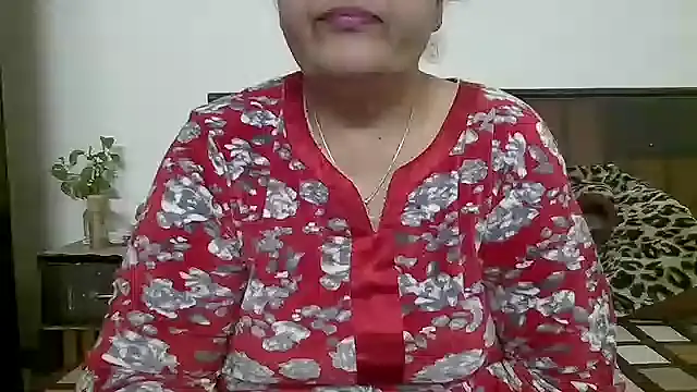 Snapshot of Kavya_XX chatting on February 6, 4:10 am Kavya XX online show from February 6, 4:10 am