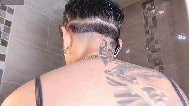 ohyesly  online show from March 29, 8:03 am