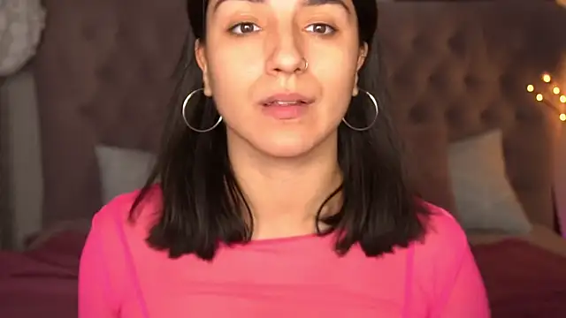 Snapshot of Daphne_Moss chatting on January 5, 9:14 pm Daphne Moss online show from January 5, 9:14 pm