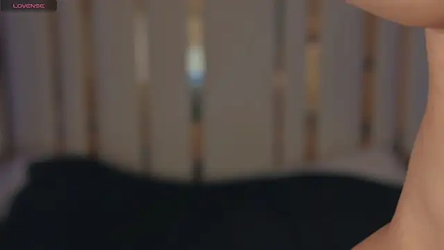 Daphne Moss online show from November 23, 1:55 pm