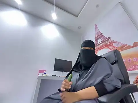 Submissive Arab online show from February 15, 12:37 am