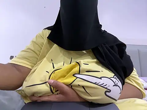 Submissive Arab online show from February 21, 11:10 pm