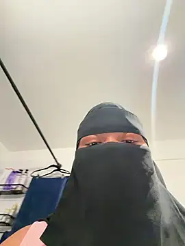 Snapshot of Submissive_Arab chatting on May 17, 2:09 am Submissive Arab online show from May 17, 2:09 am