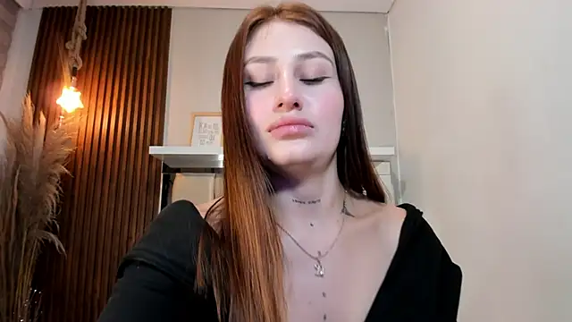 Snapshot of LANA-JONNES chatting on January 20, 7:25 am LANA-JONNES online show from January 20, 7:25 am
