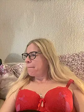 Snapshot of jayjencam chatting on September 19, 8:53 pm jayjencam online show from September 19, 8:53 pm