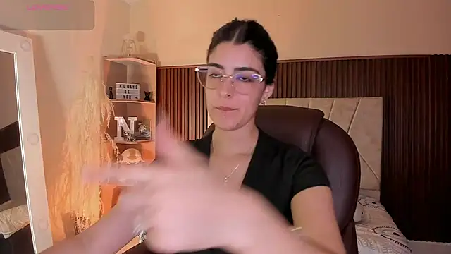 Snapshot of _Niah_ chatting on October 14, 8:09 pm Niah online show from October 14, 8:09 pm