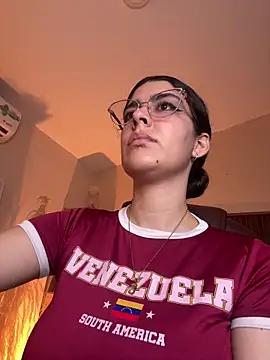  Niah  online show from February 4, 8:58 pm