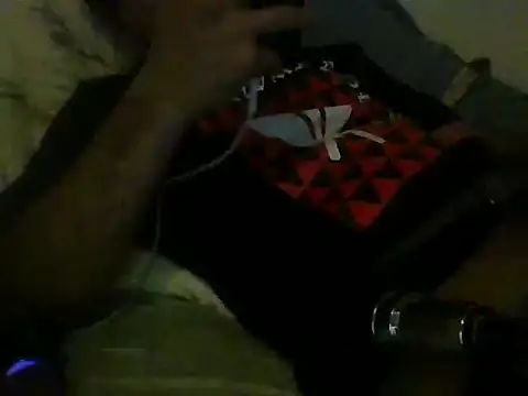 Snapshot of XjjripppX chatting on October 3, 1:41 pm XjjripppX online show from October 3, 1:41 pm