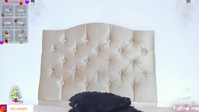 emily campbell  online show from December 28, 1:59 pm