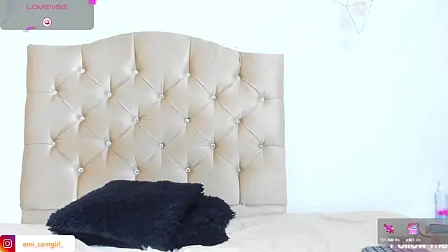 emily campbell  online show from January 6, 2:03 pm