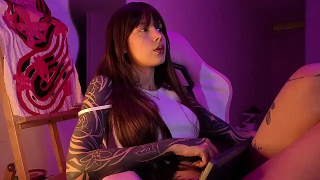 goddess vee  online show from February 24, 3:48 am