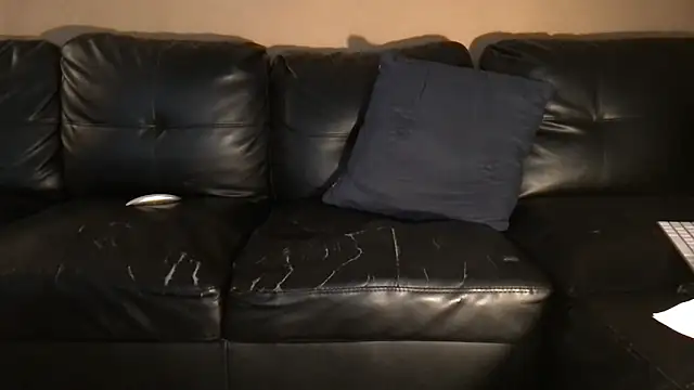 carolineford online show from February 11, 12:49 am