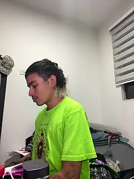 sorry-mom69 online show from May 3, 5:02 am